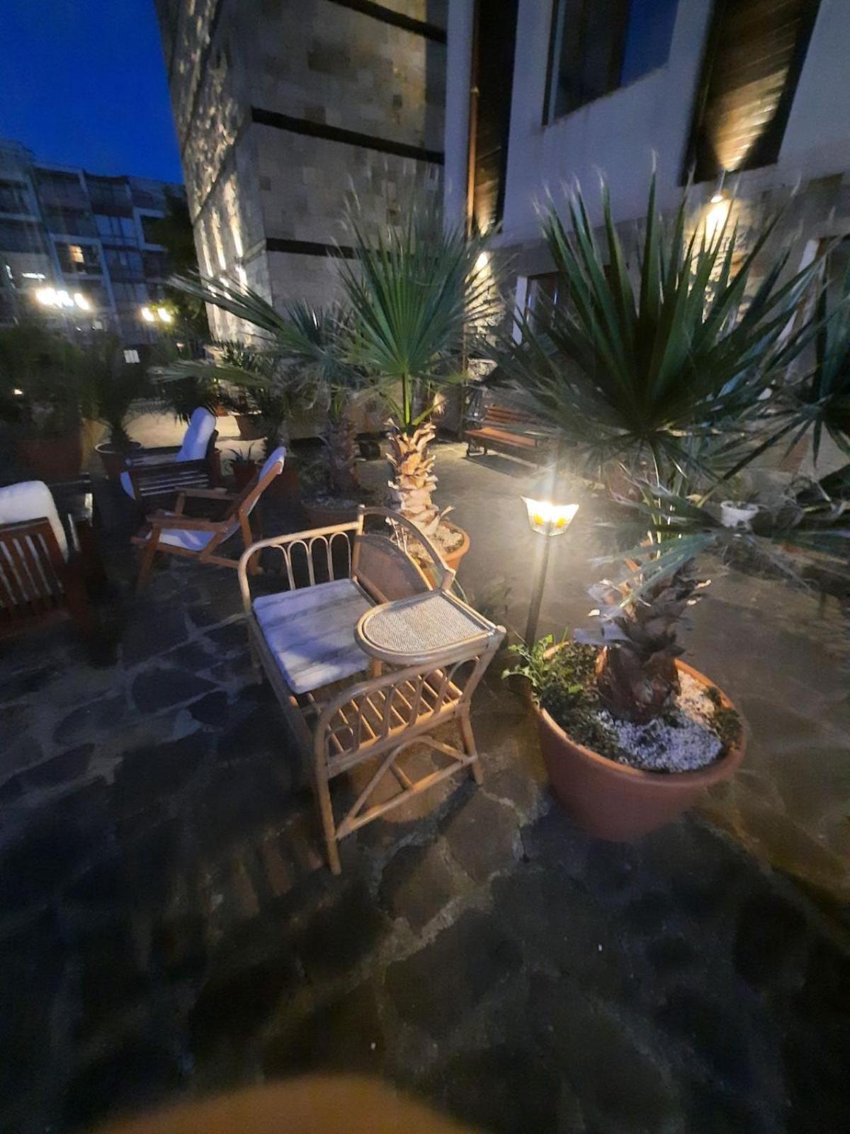 Ferienwohnung Апатаменти За Гости Sunshine И Glory Sweti Wlas Exterior foto